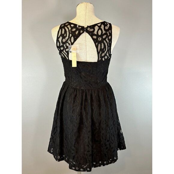 Lauren Conrad NWT Metallic Lace Dress in Black Size 4 - Picture 3 of 4